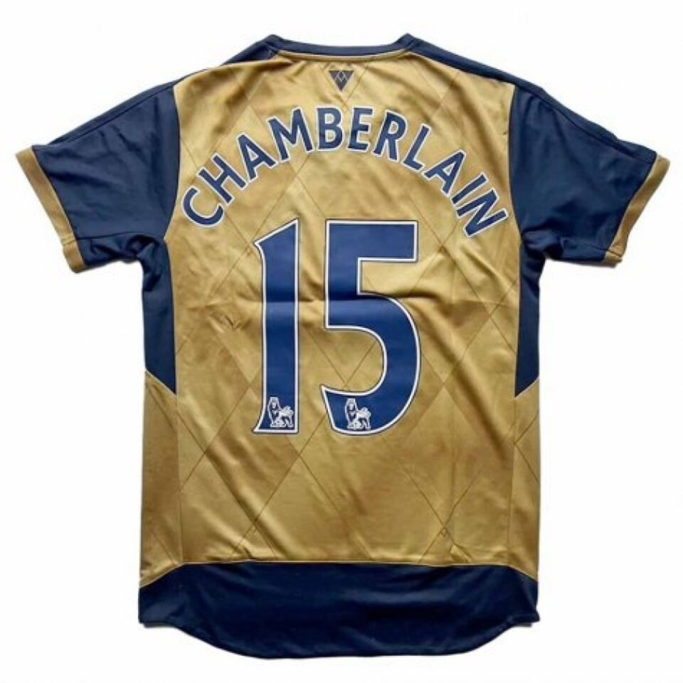 Arsenal 2015-16 Away Shirt (Chamberlain #15)
