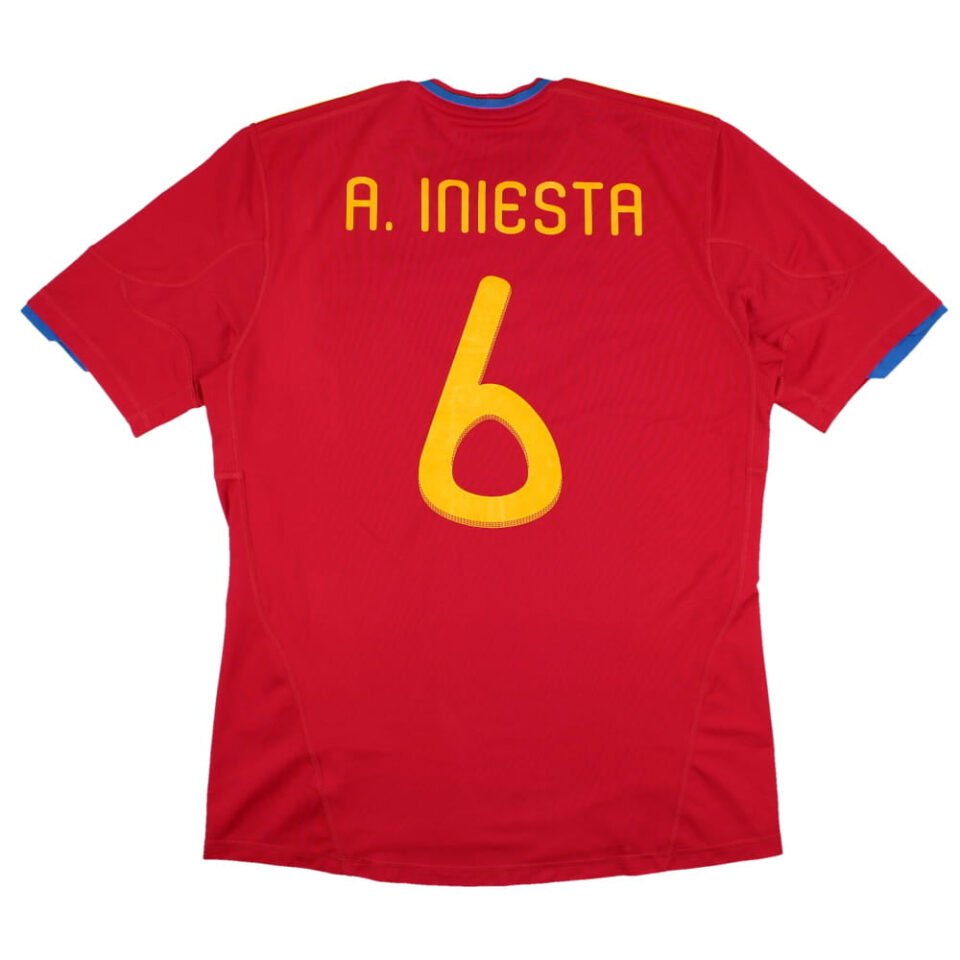 Spain 2010-11 Home Shirt (Iniesta #6)