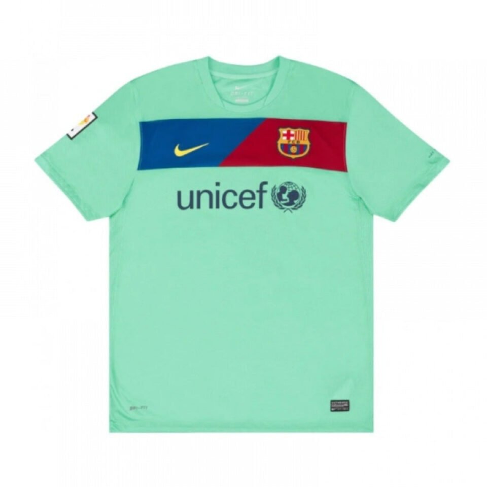 Barcelona 2010-11 Away Shirt