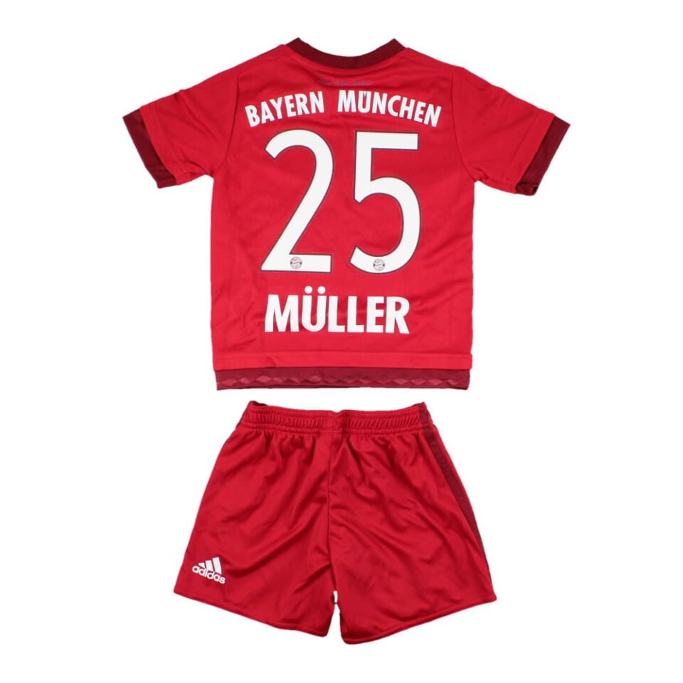 Bayern Munich 2015-16 Home Infant Kit (Muller #25)