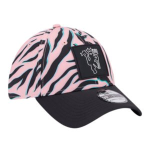 re_1689675739_manchester-united-2023-2024-football-all-over-zebra-print-39thirty-cap-right-side_1bda5e01-8352-48ca-a7c1-98a9c6ff2d54