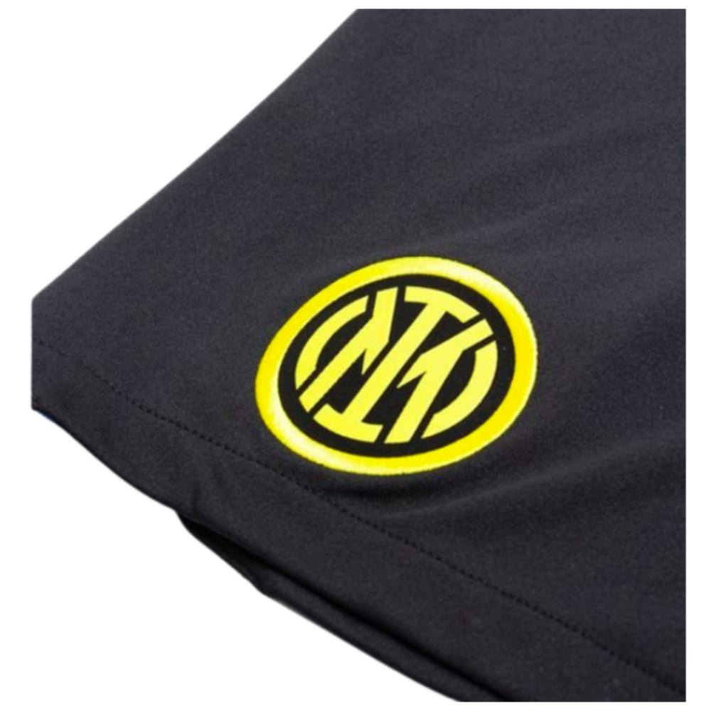 re_1694534533_inter-milan-2023-2024-away-football-shorts-cu_7158ec6c-19b4-4b1a-a1ed-02ea14ebb47a