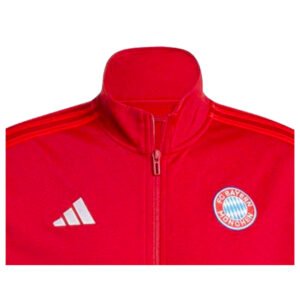 re_1719777164_bayern-munich-2024-2025-dna-track-football-top-red-badge-1