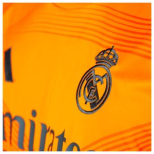 re_1721696577_real-madrid-2024-2025-adidas-football-away-shirt-badge_e8ce4a5a-01f6-4c8d-9c1f-92e896fdc021-5