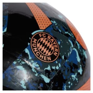 re_1721942431_fcb-2024-2025-bayern-munich-cub-ball-away-badge-2