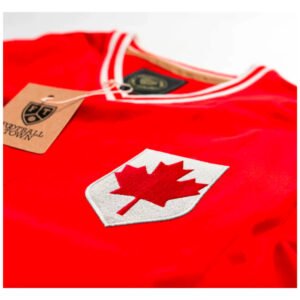 re_1722985670_vintage-2024-2025-canada-red-leaf-football-shirt-badge-4