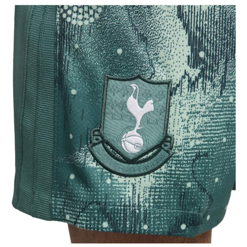 re_1727296659_tottenham-2024-2025-nike-third-football-shorts-badge-4