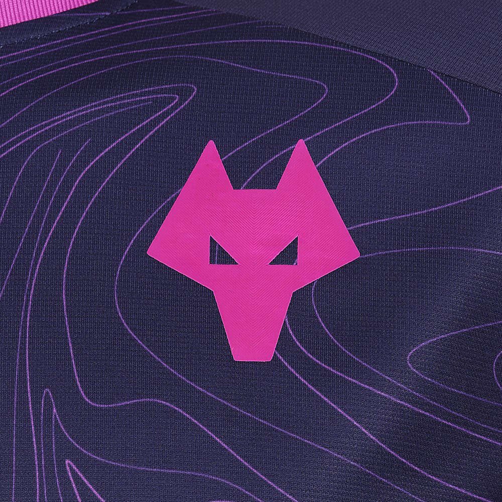 re_1728474906_wolves-2024-2025-goalkeeper-shirt-adult-badge-5