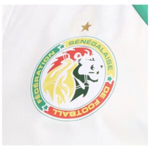 re_1731925815_senegal-2024-2025-puma-football-prematch-woven-jacket-white-badge-3