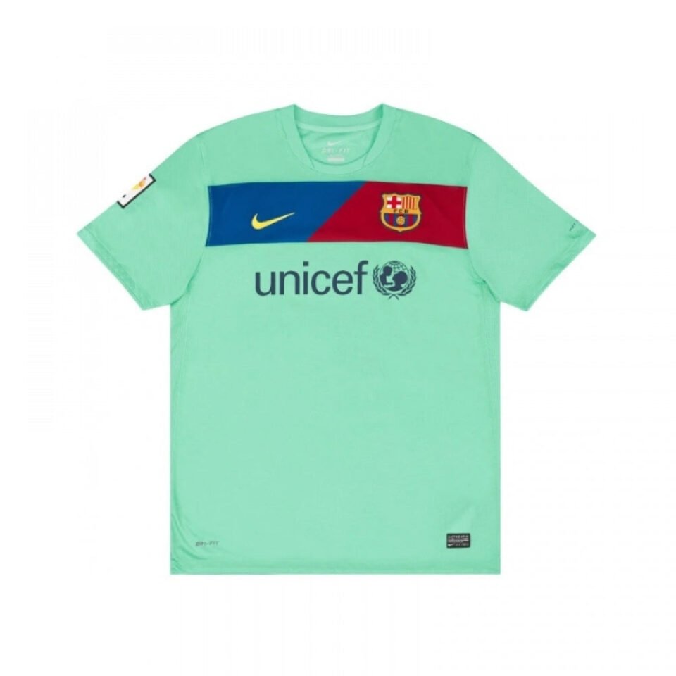 Barcelona 2010-11 Away Shirt