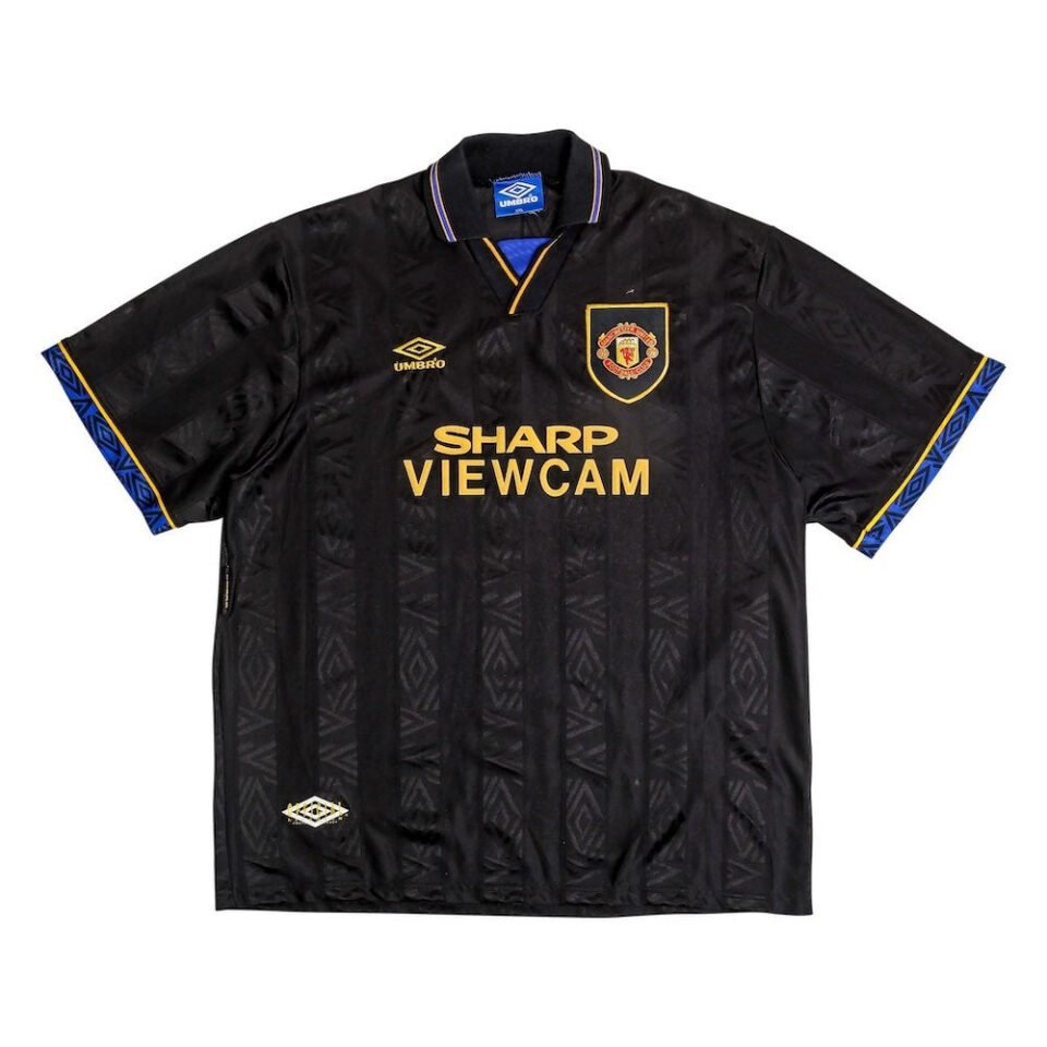 Manchester United 1993-1995 Away Shirt
