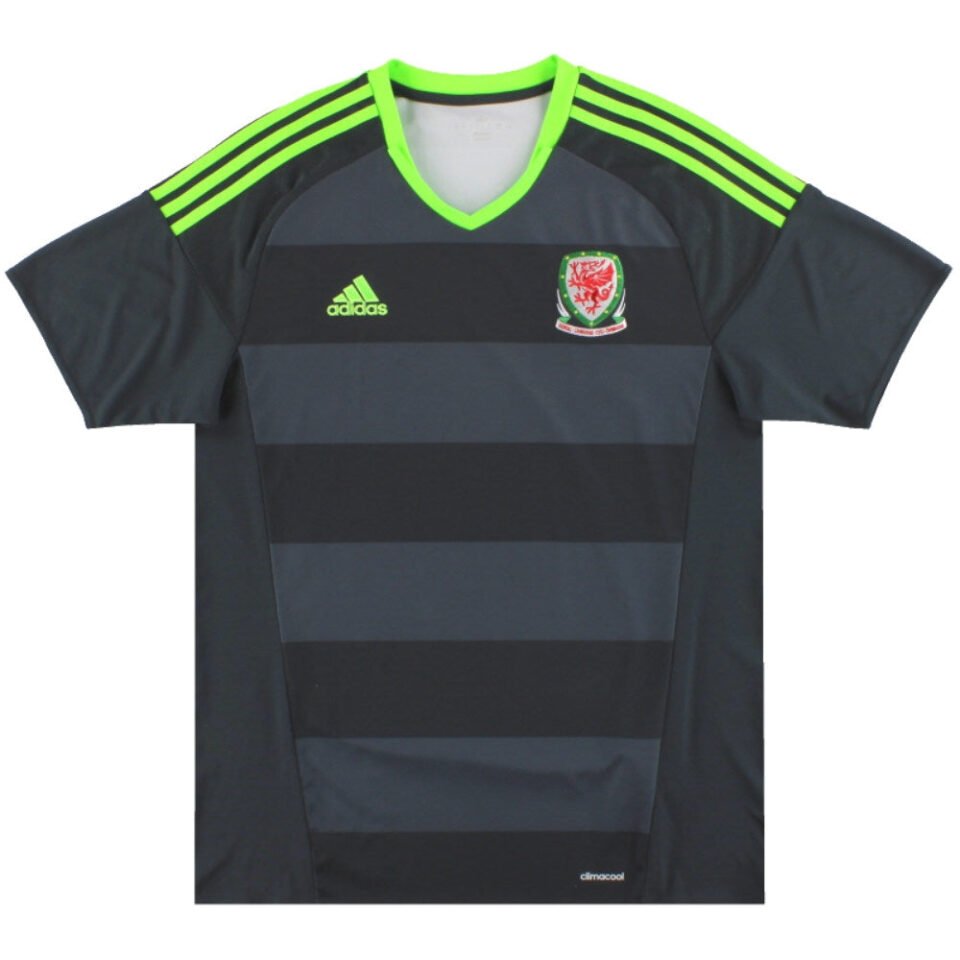 Wales 2016-17 Away Shirt