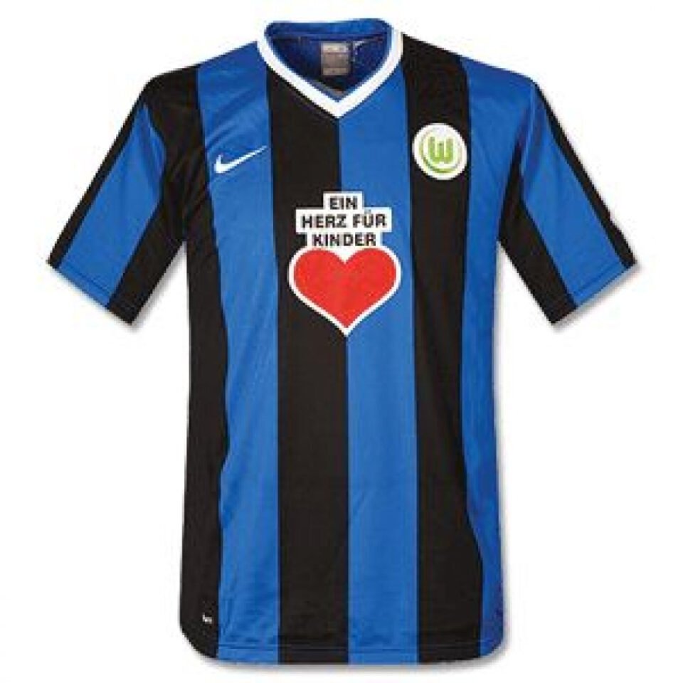 Wolfsburg 2007-09 Away Shirt