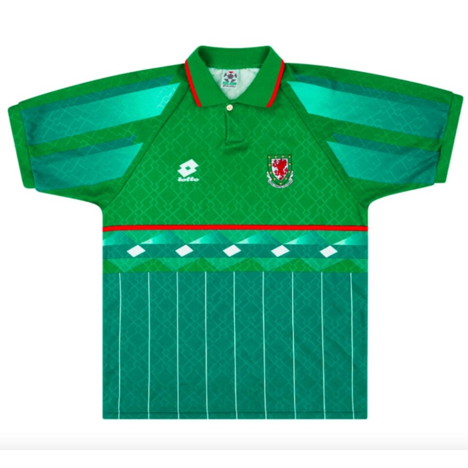 Wales 1996-1997 Away Shirt
