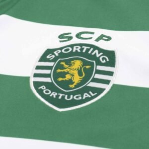2014-2015 Sporting Lisbon Home Shirt Crest Detail