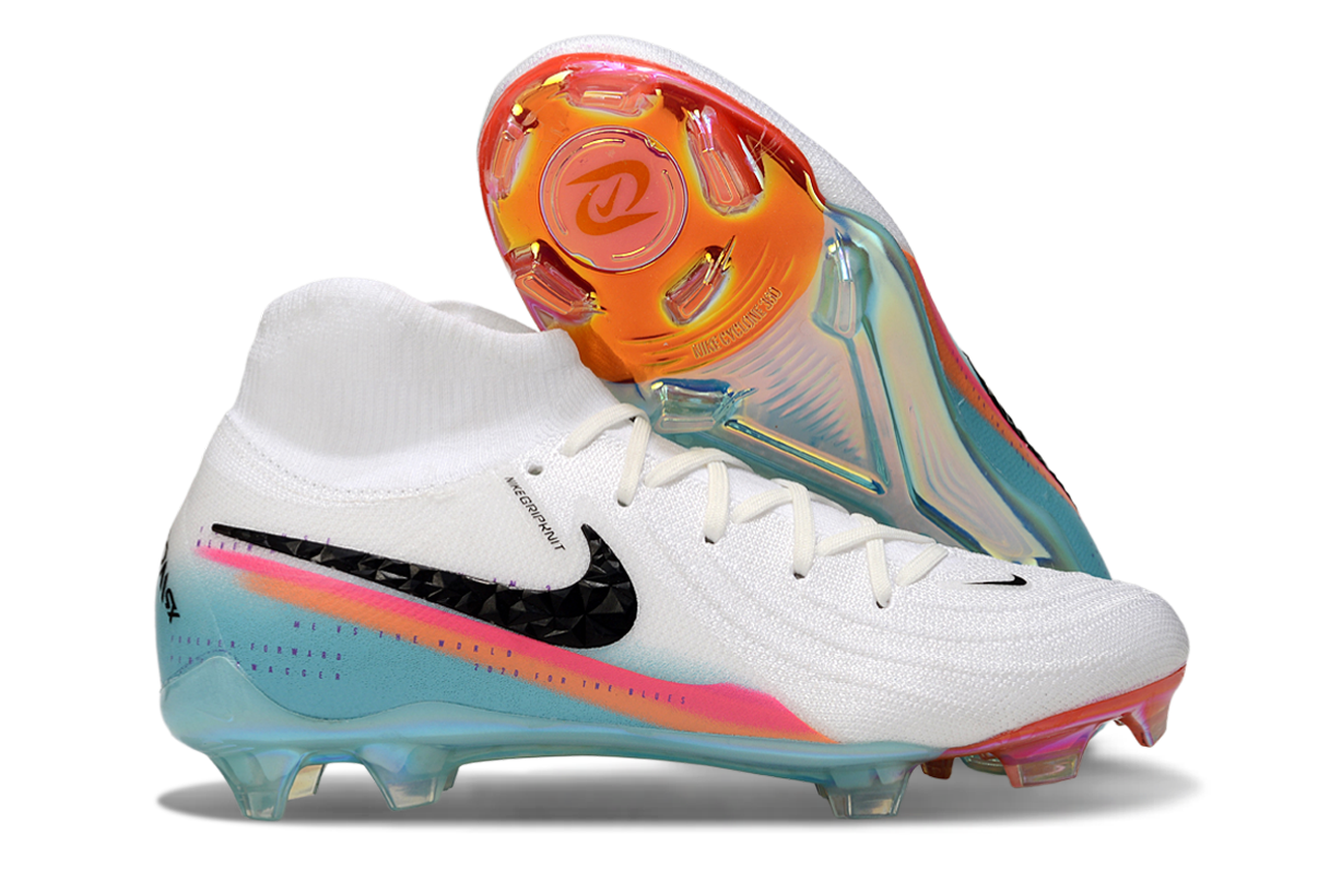 PHANTOM LUNA ELITE FG Football Boots