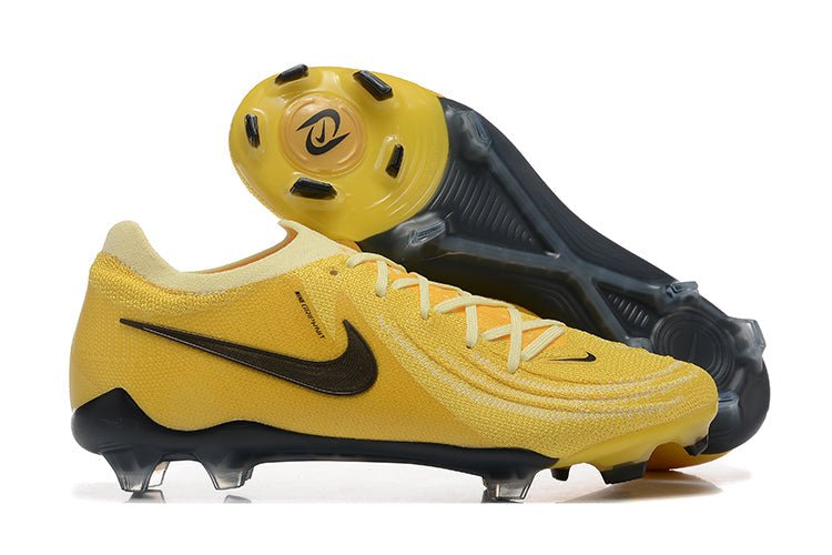 Phantom Luna Elite Football Boots