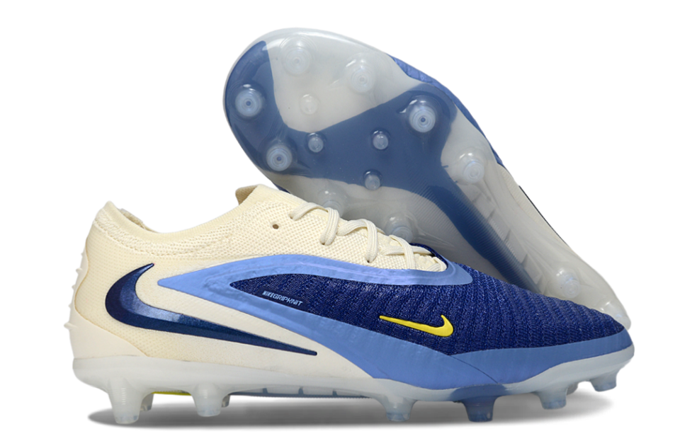 Football Boots Phantom GX III Elite
