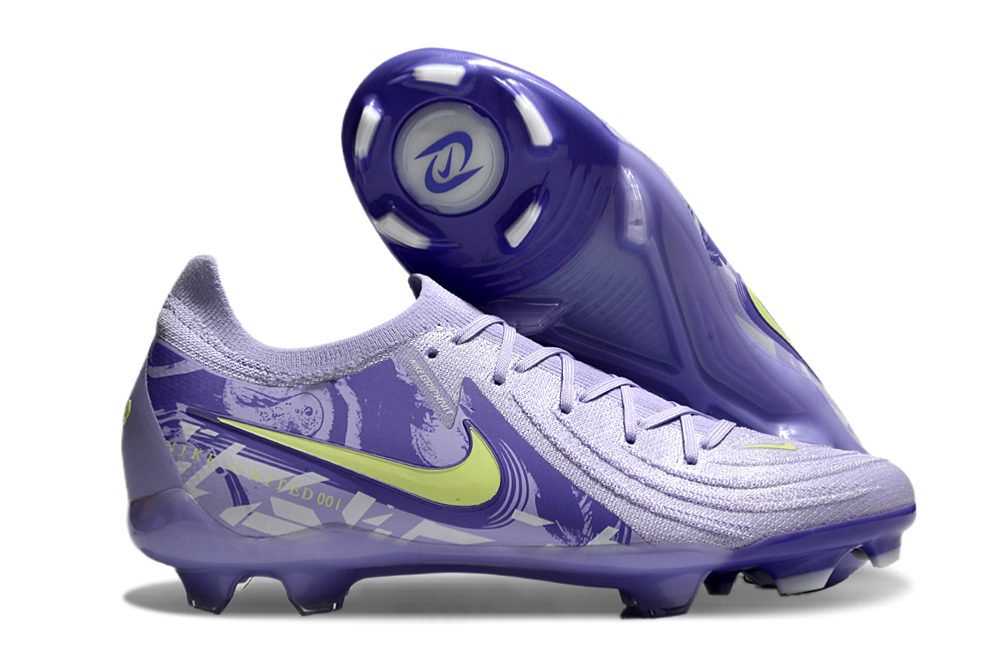 Phantom Luna Elite Football Boots