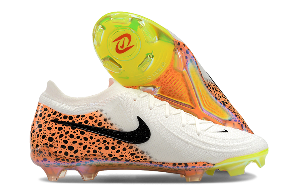 PHANTOM LUNA ELITE Football Boots