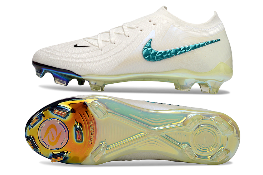 PHANTOM LUNA ELITE FG Football Boots